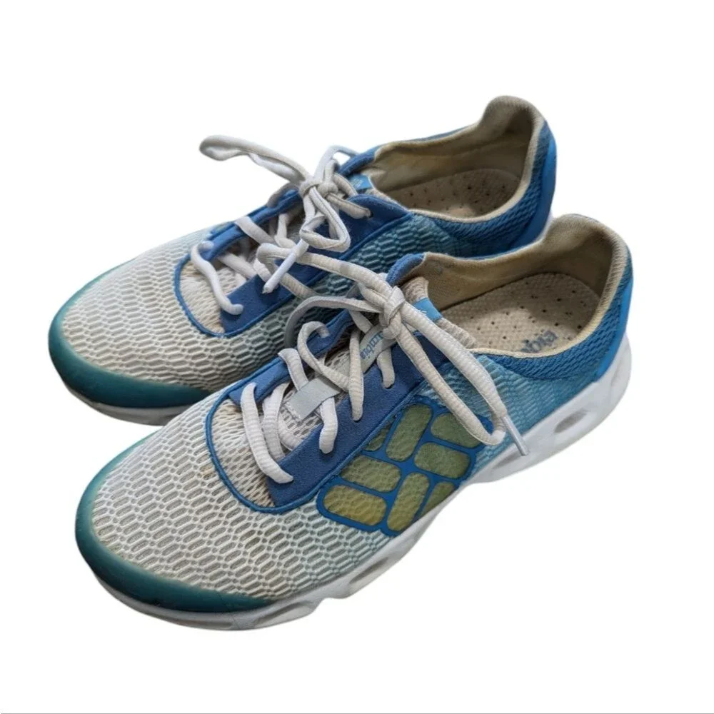 Columbia Omni grip techlite hiking trail shoes